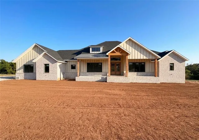 Photo 2 of Sale Pending at 561 Shooting Star Ln, Lowell, AR 72745 | MLS# 1359494 | Listing updated on 2026-09-13