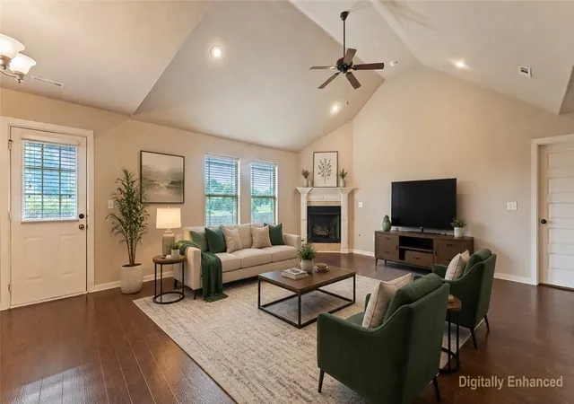 Photo 2 of Single family home for sale at 1022 Tarah Knolls Cir, Centerton, AR 72719 | MLS# 1359626 | Listing updated on 2026-09-11