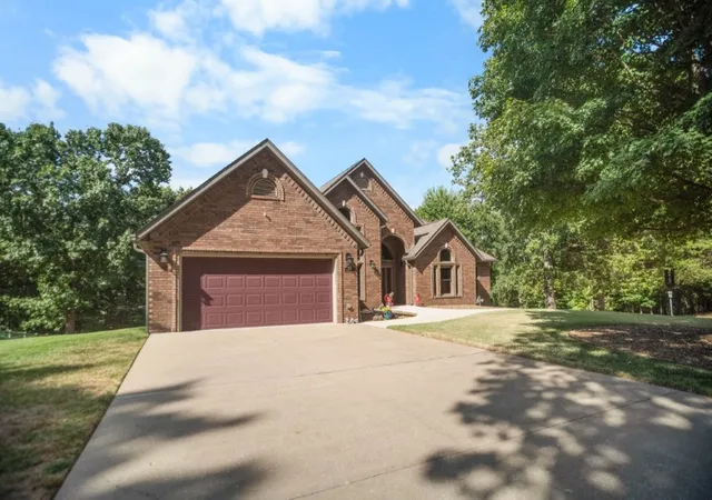 Photo 2 of Single family home for sale at 8115 Fairway Dr, Rogers, AR 72756 | MLS# 1359617 | Listing updated on 2026-09-14