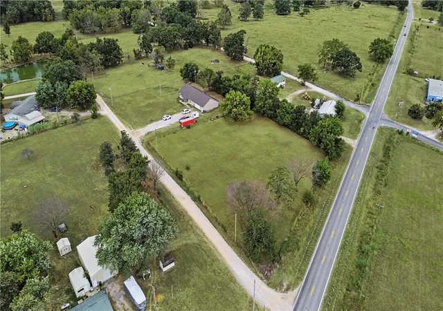 Photo 2 of Single family home for sale at 13095 Earl Rd, Gravette, AR 72736 | MLS# 1359590 | Listing updated on 2026-09-06