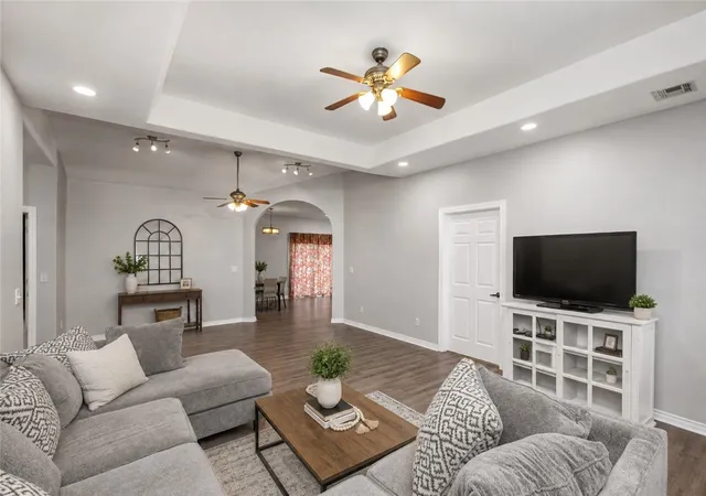Photo 3 of Single family home for sale at 13095 Earl Rd, Gravette, AR 72736 | MLS# 1359590 | Listing updated on 2026-10-07