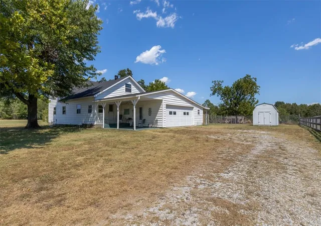 Photo 3 of Sale Pending at 2511 S Old Wire Rd, Rogers, AR 72758 | MLS# 1359695 | Listing updated on 2026-08-28