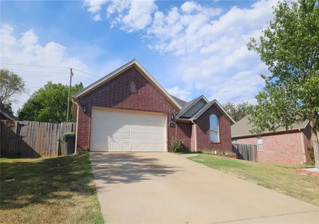 Photo 2 of Single family home for sale at 211 Necessary Dr, Rogers, AR 72758 | MLS# 1359725 | Listing updated on 2026-08-30
