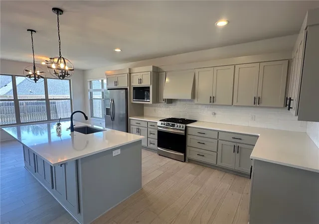 Photo 4 of Single family home for sale at 585 S Rainbow Rd, Cave Springs, AR 72718 | MLS# 1358113 | Listing updated on 2026-09-18