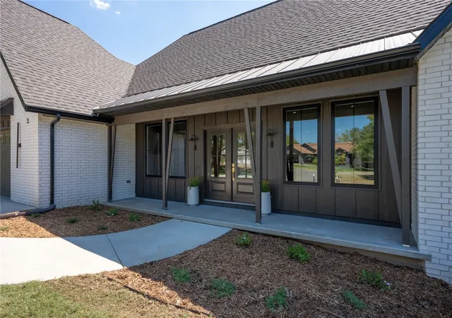 Photo 2 of Sale Pending at 3 Natalie Ln, Bella Vista, AR 72715 | MLS# 1359706 | Listing updated on 2026-09-01