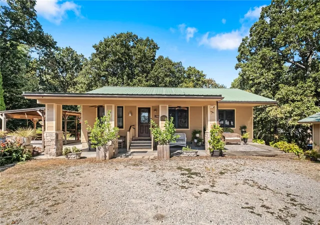 Photo 1 of Sale Pending at 2271 Mally Wagnon Rd, Fayetteville, AR 72701 | MLS# 1359720 | Listing updated on 2026-09-19