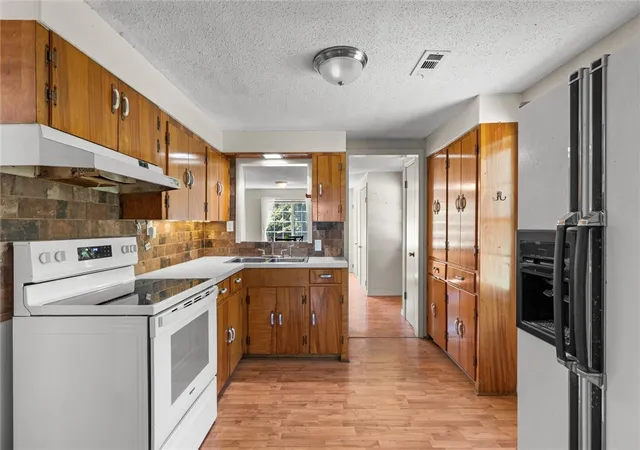 Photo 4 of Single family home for sale at 17119 Hwy 16, St Paul, AR 72760 | MLS# 1359589 | Listing updated on 2026-09-15