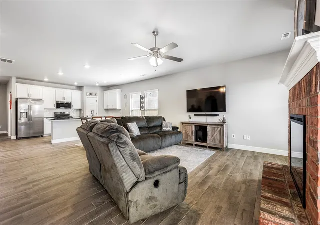 Photo 3 of Single family home for sale at 2041 Tallgrass Ter, Centerton, AR 72719 | MLS# 1359761 | Listing updated on 2026-09-13