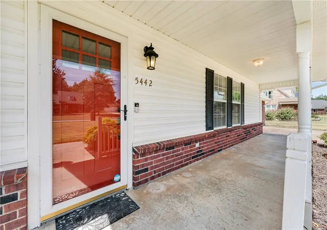 Photo 3 of Single family home for sale at 5442 Covey Wy, Springdale, AR 72764 | MLS# 1359658 | Listing updated on 2026-09-09