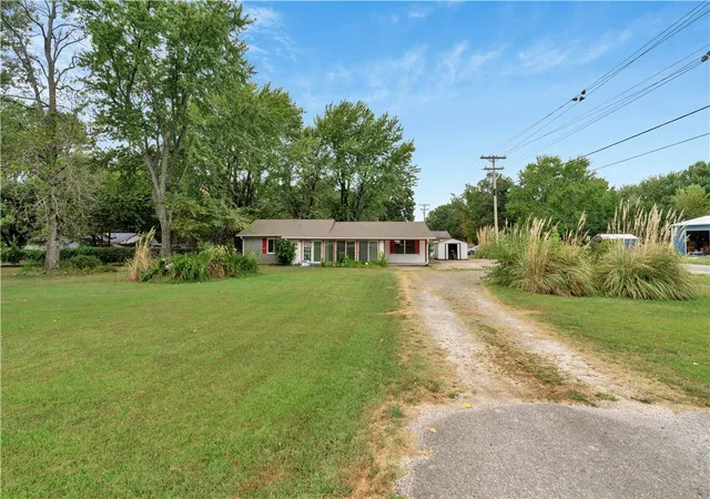 Photo 2 of Single family home for sale at 11613 S Wedington Blacktop Rd, Lincoln, AR 72744 | MLS# 1359826 | Listing updated on 2026-09-09