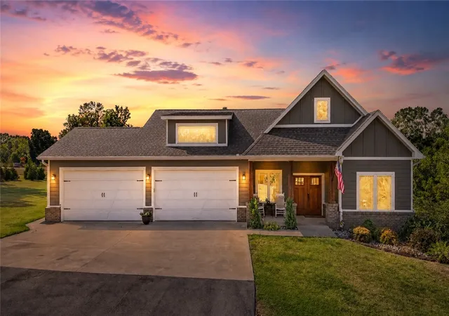 Photo 1 of Single family home for sale at 9889 River Oaks Dr, Bentonville, AR 72712 | MLS# 1359775 | Listing updated on 2026-08-29