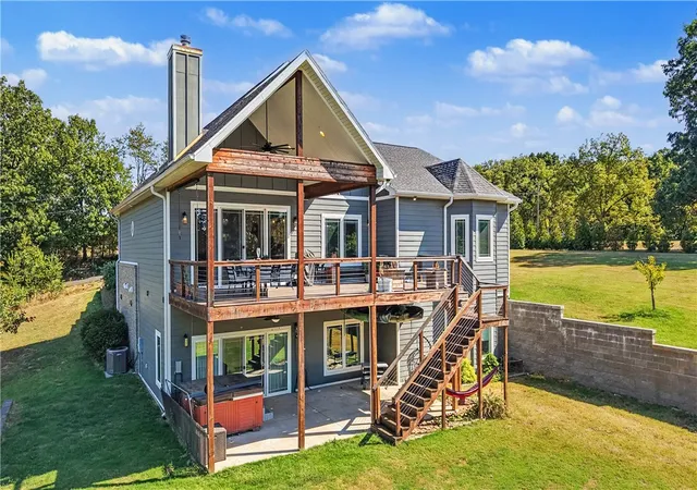 Photo 2 of Single family home for sale at 9889 River Oaks Dr, Bentonville, AR 72712 | MLS# 1359775 | Listing updated on 2026-08-29