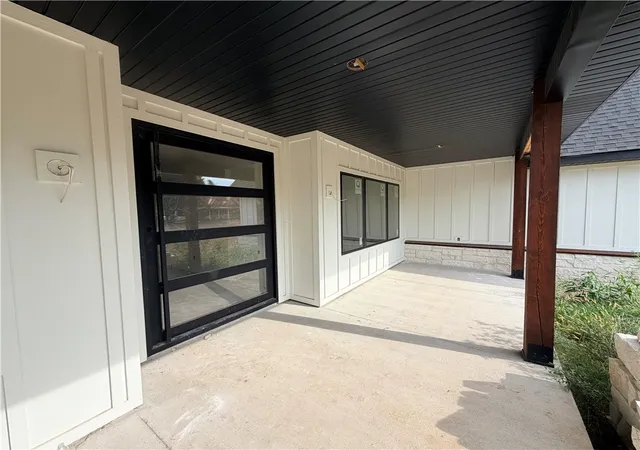 Photo 3 of Single family home for sale at 1707 Dogwood St, Siloam Springs, AR 72761 | MLS# 1359924 | Listing updated on 2026-09-04