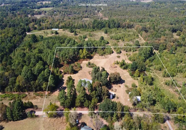 Photo 3 of Sale Pending at 5930 Liberty Rd, Ozark, AR 72949 | MLS# 1359966 | Listing updated on 2026-10-07