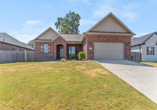 Photo 1 of Single family home for sale at 571 Captain Stockton St, Prairie Grove, AR 72753 | MLS# 1359968 | Listing updated on 2026-09-14