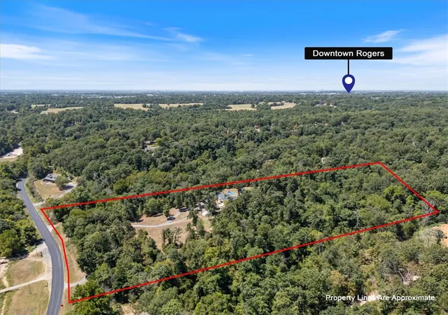Photo 2 of Single family home for sale at 4003 Monte Ne Rd, Rogers, AR 72758 | MLS# 1359698 | Listing updated on 2026-09-09