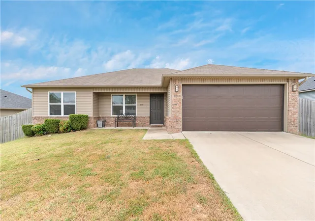 Photo 1 of Single family home for sale at 2545 Wyandotte Ave, Springdale, AR 72764 | MLS# 1359973 | Listing updated on 2026-09-26
