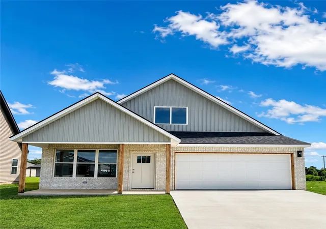 Photo 1 of Single family home for sale at 1733 Edens, Gentry, AR 72734 | MLS# 1359865 | Listing updated on 2026-09-06