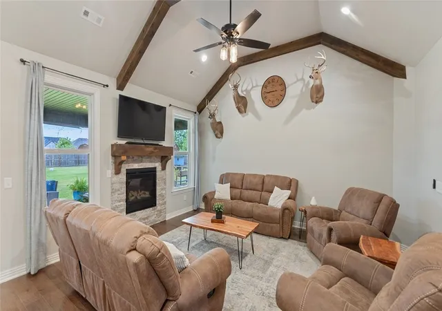 Photo 2 of Sale Pending at 18399 Phelps Cir, Fayetteville, AR 72704 | MLS# 1359152 | Listing updated on 2026-09-05