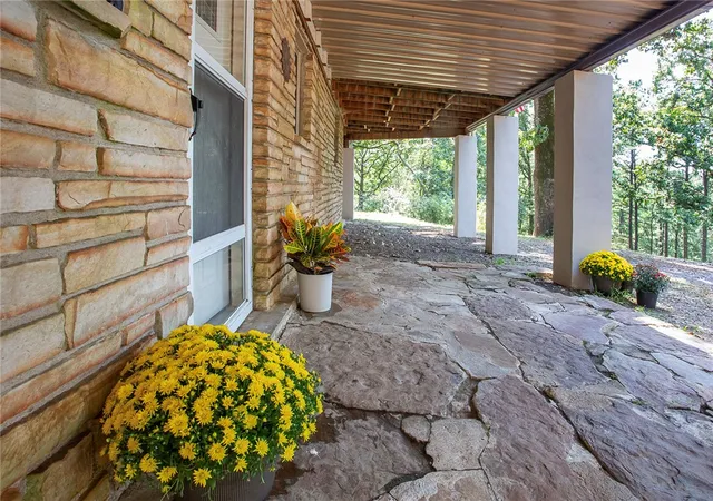 Photo 2 of Sale Pending at 18 Armer Ln, Dover, AR 72837 | MLS# 1359990 | Listing updated on 2026-08-28