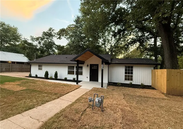 Photo 1 of Single family home for sale at 85 Bois D Arc St, Farmington, AR 72730 | MLS# 1360011 | Listing updated on 2026-08-31