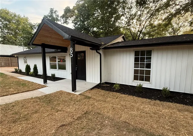 Photo 3 of Single family home for sale at 85 Bois D Arc St, Farmington, AR 72730 | MLS# 1360011 | Listing updated on 2026-08-31