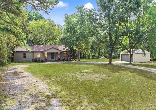 Photo 2 of Sale Pending at 2460 Terra Ln, Tontitown, AR 72762 | MLS# 1359866 | Listing updated on 2026-09-22