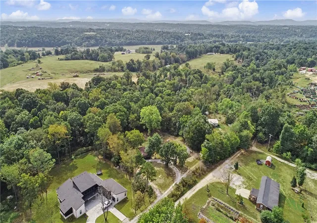 Photo 4 of Sale Pending at 2460 Terra Ln, Tontitown, AR 72762 | MLS# 1359866 | Listing updated on 2026-09-22