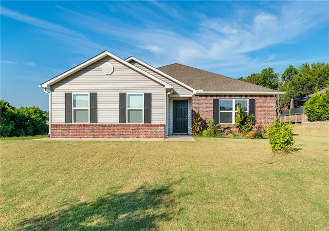 Photo 1 of Single family home for sale at 7204 Sw Chalkstone Rd, Bentonville, AR 72713 | MLS# 1359653 | Listing updated on 2026-09-09