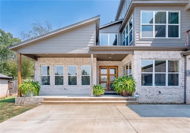 Photo 2 of Single family home for sale at 2252 N Windswept Ln, Fayetteville, AR 72703 | MLS# 1360086 | Listing updated on 2026-09-14