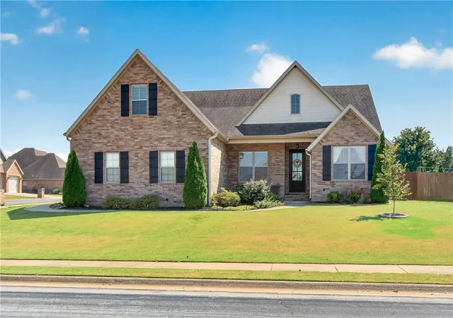 Photo 1 of Single family home for sale at 212 Saint Vincent St, Lowell, AR 72745 | MLS# 1359892 | Listing updated on 2026-09-11