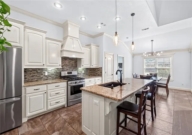 Photo 2 of Single family home for sale at 212 Saint Vincent St, Lowell, AR 72745 | MLS# 1359892 | Listing updated on 2026-09-11