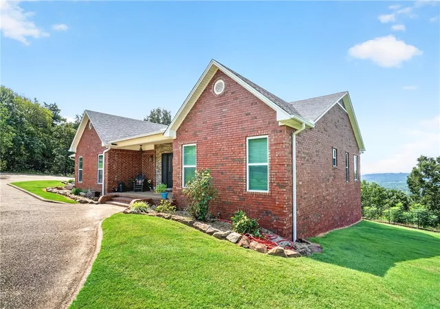 Photo 2 of Sale Pending at 3268 Crow Mountain Rd, Russellville, AR 72802 | MLS# 1359606 | Listing updated on 2026-08-29