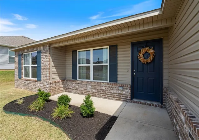 Photo 2 of Single family home for sale at 7206 Sw Chestnut Hill Rd, Bentonville, AR 72713 | MLS# 1360197 | Listing updated on 2026-09-06