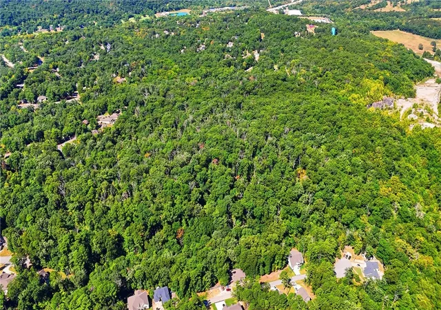 Photo 2 of Sale Pending at Tbd Chaucer Dr, Bella Vista, AR 72714 | MLS# 1359798 | Listing updated on 2026-09-04