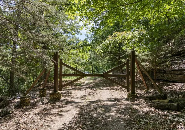 Photo 3 of Land for sale at Parcel: 466 00001 000 Tbd Valley View Road, Eureka Springs, AR 72631 | MLS# 1360293 | Listing updated on 2026-09-10