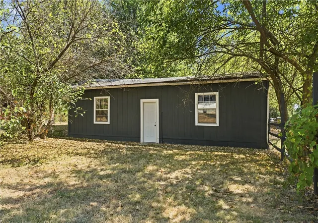 Photo 3 of Sale Pending at 2222 W Perry Rd, Rogers, AR 72758 | MLS# 1360191 | Listing updated on 2026-10-16