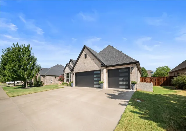 Photo 2 of Single family home for sale at 8607 W Birdsong Ln, Bentonville, AR 72713 | MLS# 1360273 | Listing updated on 2026-09-07