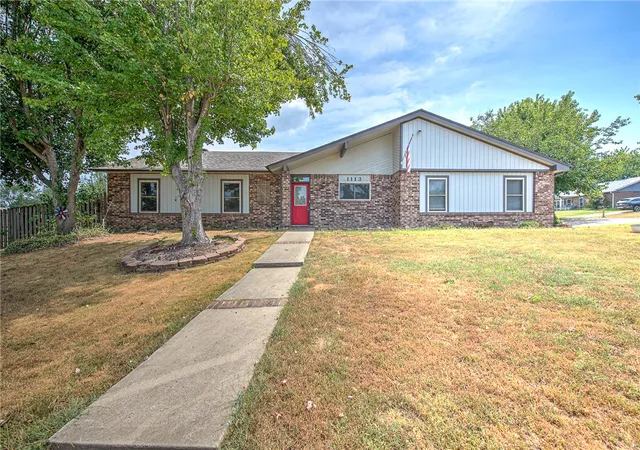 Photo 1 of Single family home for sale at 1113 28th St, Rogers, AR 72758 | MLS# 1360055 | Listing updated on 2026-09-06