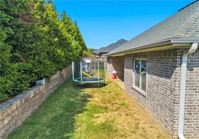 Photo 4 of Single family home for sale at 1421 Colonel Mcneil Dr, Prairie Grove, AR 72753 | MLS# 1360339 | Listing updated on 2026-08-28