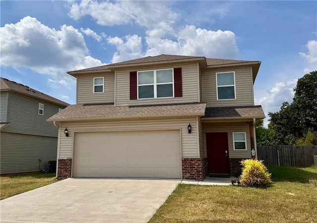 Photo 1 of Single family home for sale at 883 Sparrow Cir, Fayetteville, AR 72701 | MLS# 1360310 | Listing updated on 2026-08-28