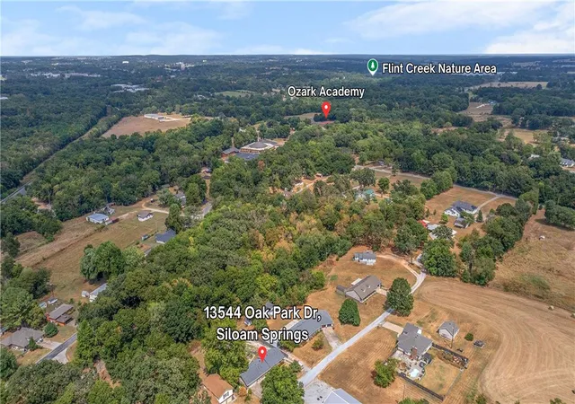 Photo 4 of Sale Pending at 13544 Oak Park Dr, Siloam Springs, AR 72761 | MLS# 1360317 | Listing updated on 2026-09-14