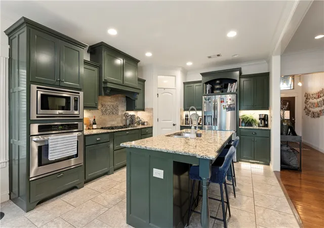 Photo 2 of Single family home for sale at 1706 Ne Chaucer St, Bentonville, AR 72712 | MLS# 1360200 | Listing updated on 2026-09-25