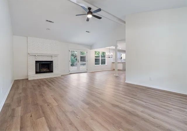 Photo 2 of Sale Pending at 2408 N East Oaks Dr, Fayetteville, AR 72703 | MLS# 1360156 | Listing updated on 2026-09-01