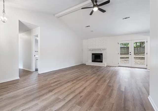 Photo 3 of Sale Pending at 2408 N East Oaks Dr, Fayetteville, AR 72703 | MLS# 1360156 | Listing updated on 2026-09-01