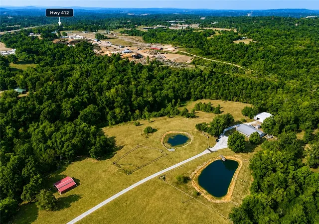 Photo 4 of House for sale at 21587 Hickory Flat Rd, Springdale, AR 72764 | MLS# 1359224 | Listing updated on 2026-09-08