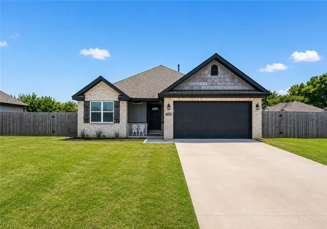 Photo 1 of Sale Pending at 861 Benton St, Prairie Grove, AR 72753 | MLS# 1360346 | Listing updated on 2026-09-06