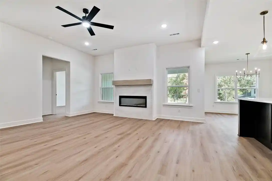 Photo 4 of Single family home for sale at 155 Kinross Dr, Bella Vista, AR 72715 | MLS# 1359870 | Listing updated on 2026-10-29