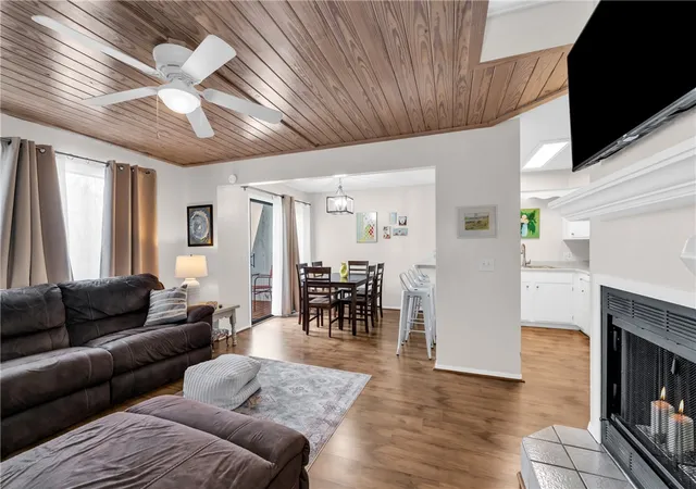 Photo 3 of Condo for sale at 2 Dogwood Ln #7, Holiday Island, AR 72631 | MLS# 1360336 | Listing updated on 2026-08-28