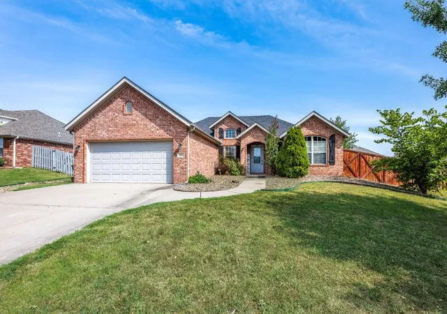 Photo 1 of Single family home for sale at 251 Coopers Farm Rd, Centerton, AR 72719 | MLS# 1360394 | Listing updated on 2026-08-28